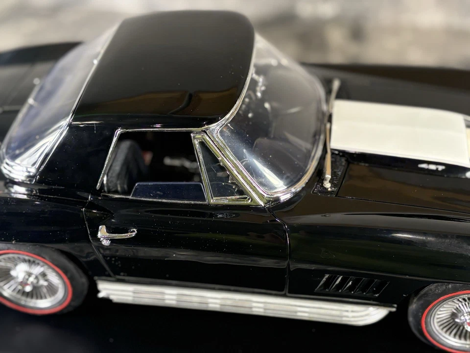 RARE Franklin Mint 1967 Corvette L88 Connoisseur's Series 1:12 Scale #269 of 427 - Image 3 of 4