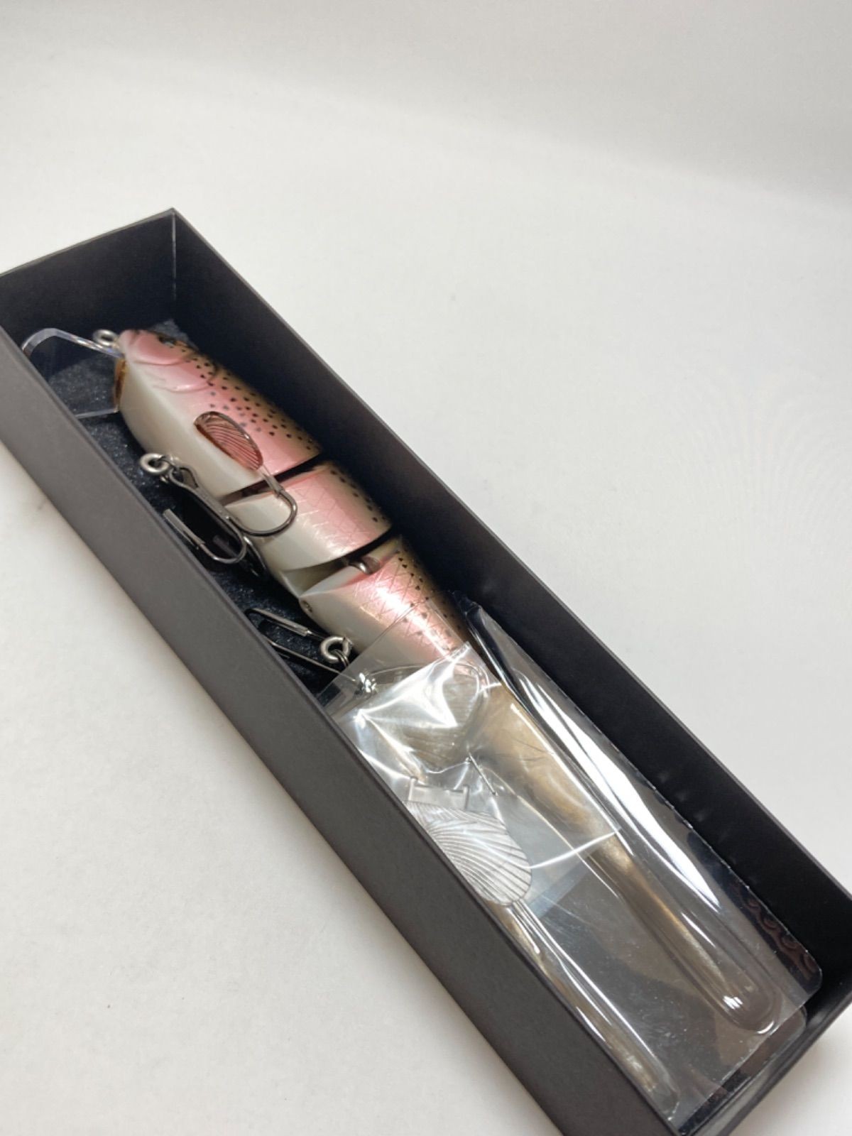 Imakatsu Husky Huzzy #06 Rainbow Trout Lure - Image 2