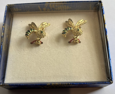 Vintage Set of Two Enamel  Bee Scatter Pins NIB