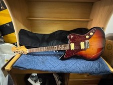 Guitarra eléctrica estándar Squier Fender Jagmaster #QYDYB3