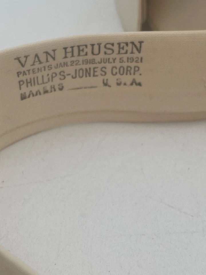 Caja de collar de tela vintage escena romántica collares desmontables principios de 1900 coleccion Foto 4 de 4