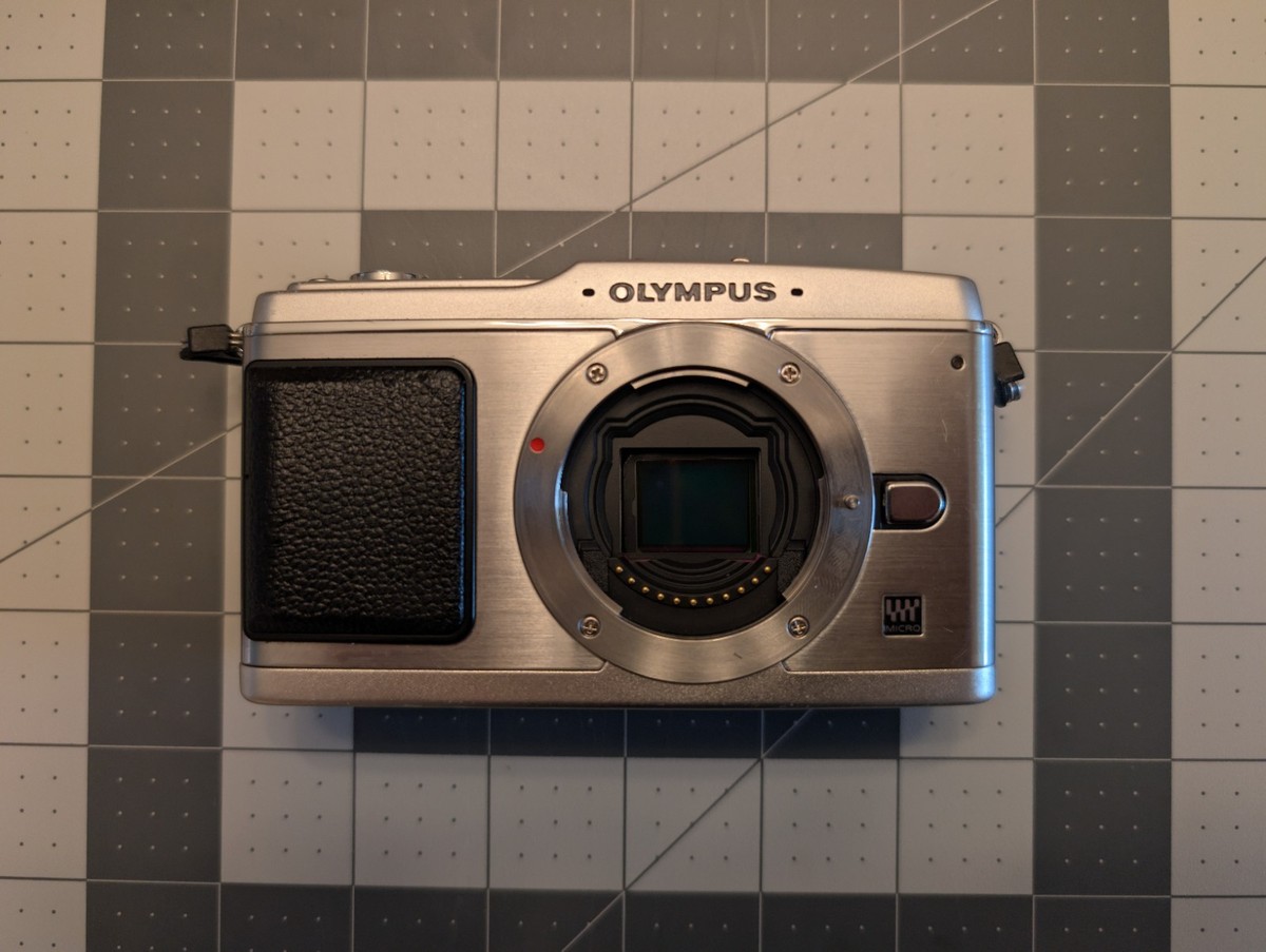 Olympus PEN E-P1 (Body Only) AS-IS - For Parts or Repair (READ