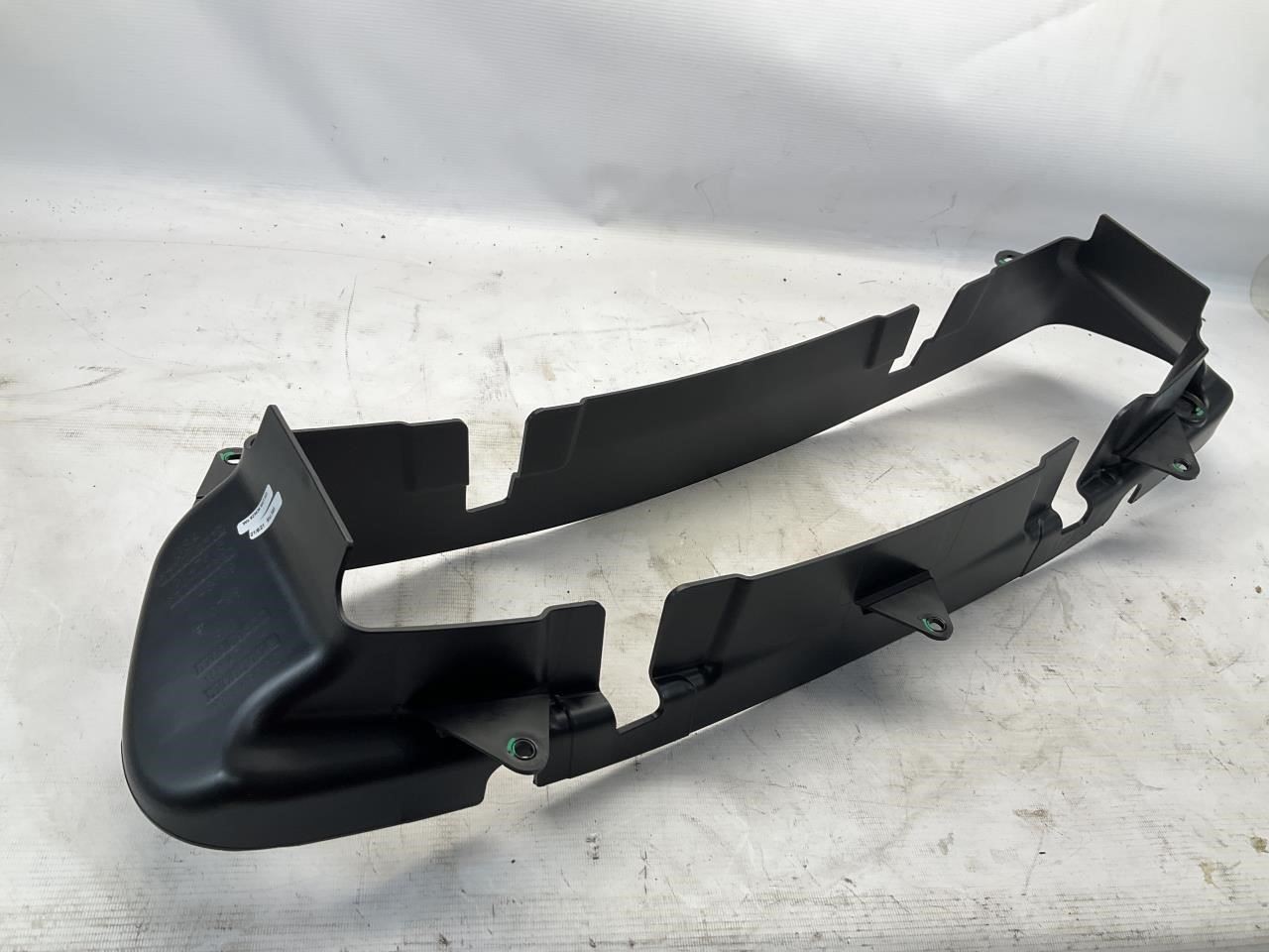 14-19 Maserati Ghibli Front Lower Radiator Air Intake Duct Guide Deflector B