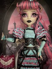 NRFB Mattel Creations 2023  Monster High Rochelle Goyle Fang Vote Doll NEW