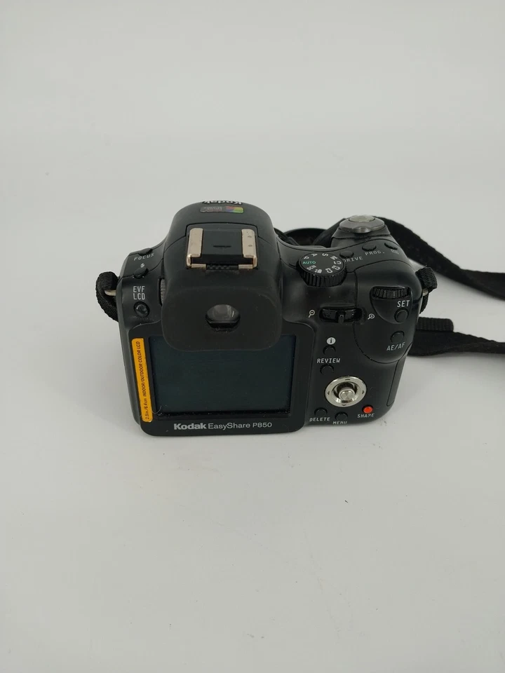 Kodak EasyShare P850 5.1MP LCD Digital Camera W/ Battery No Charger UNTESTED - Image 3 of 4