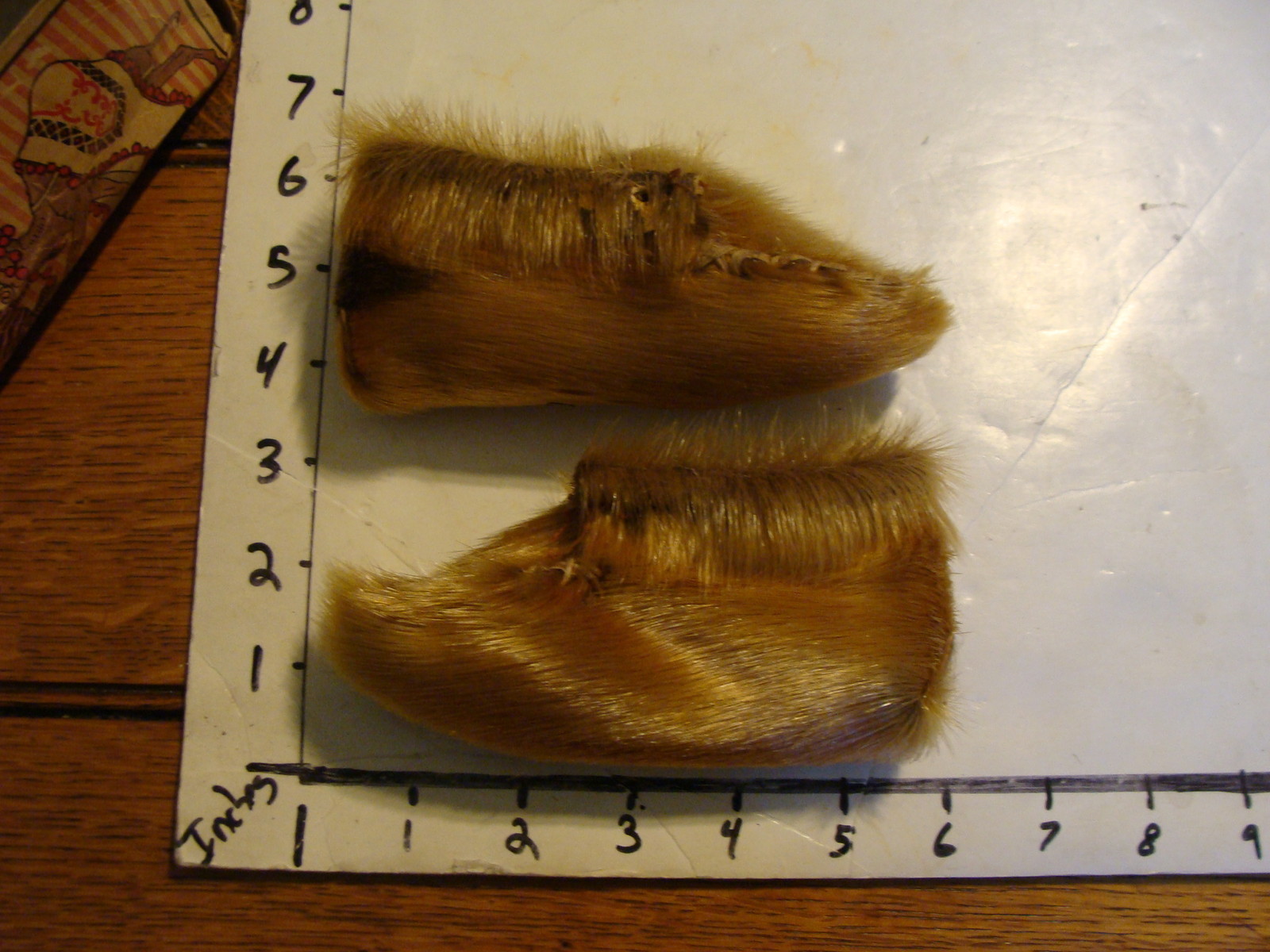pair of HYWATHA MOX SLIPPERS, deer fur ?? childrens, 11522