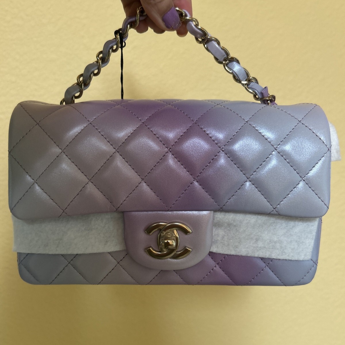NWT 24P Chanel mini ombre pastel lilic/pink/cream unicorn NWT 24P Chanel mini ombre pastel lilic/pink/cream unicorn