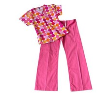 Landau top/ Urbane Scrub pants Small