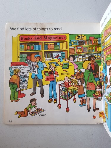 Libro de palabras fotográficas de Usborne - The Shop 1980 PB Carol Watson - Imagen 8 de 9