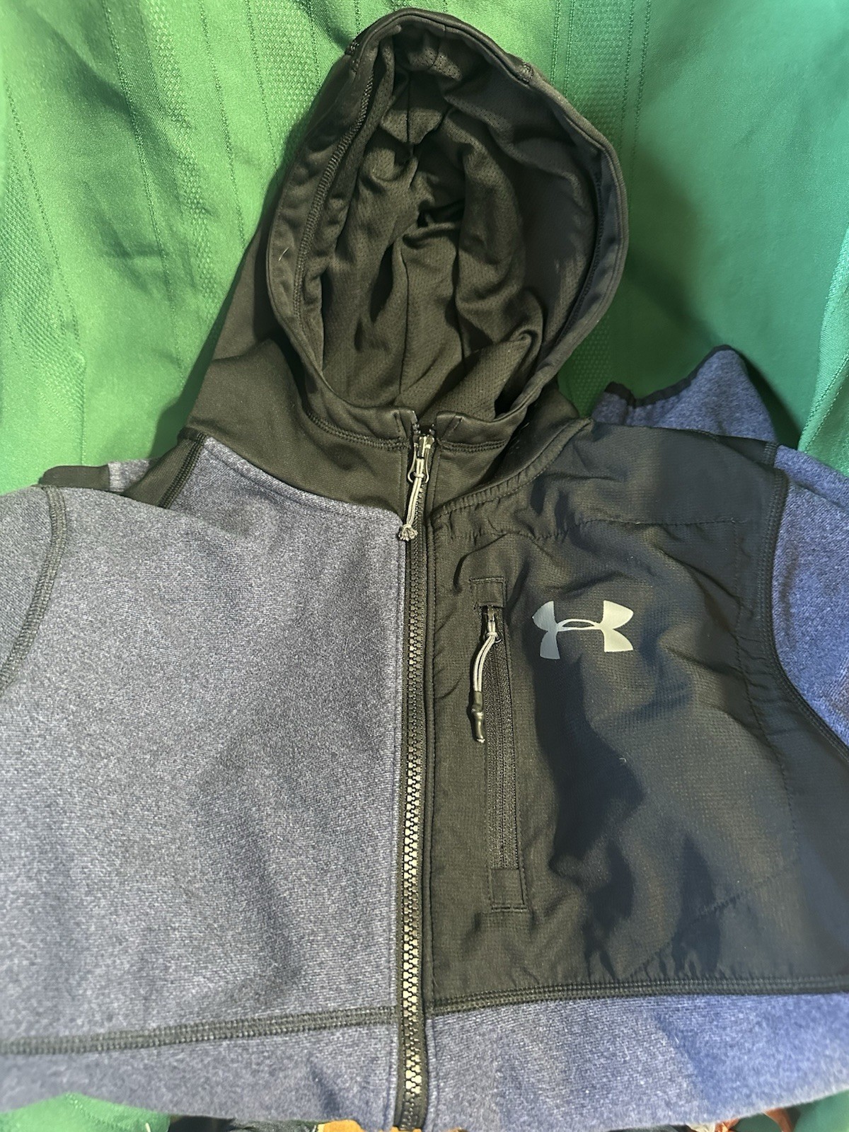 Men’s Small Under Armor Jacket - image 4
