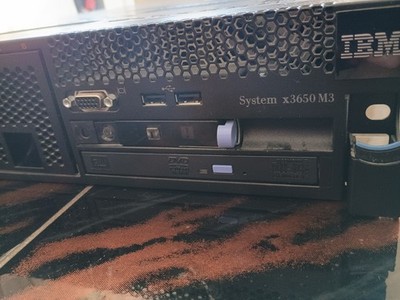 IBM System x3650 M3 Server (Typ 7945)