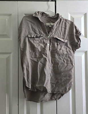 Thread + Supply Women s S Gray Cotton Woven Collared Short Sleeve Button-Up