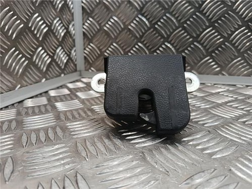 ACHTERKLEPSLOT Volkswagen Golf VI (5K1) Hatchback 2.0 TDI 16V (CFFB) 2010 - Afbeelding 2 van 3