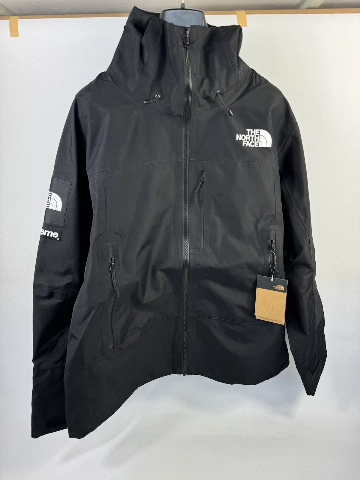 SUPREME x THE NORTH FACE   VESTE COUPE VENT ZIP TAILLE : L