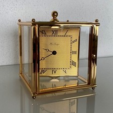 Pendulette Hour Lavigne carrée en Laiton doré - Debout - Fabriquée par L'Épée