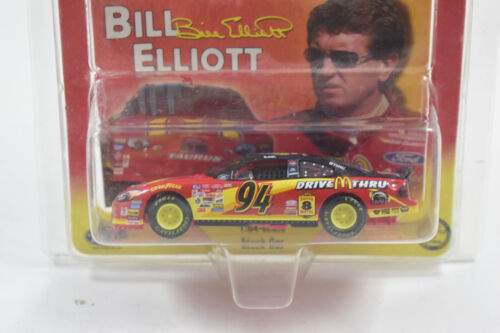 Bill Elliott #94 McDonald's 2000 Ford Taurus Action 1/64 Diecast - Picture 2 of 5