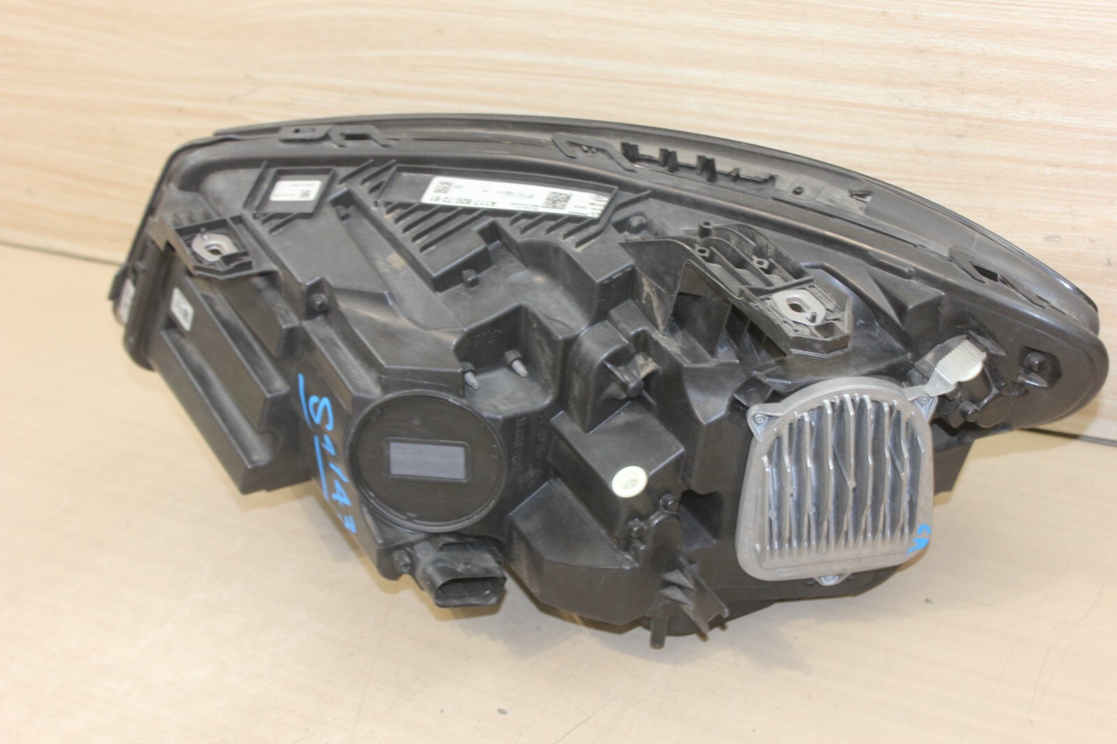 2014 - 19 MERCEDES Cla250 CLA 45 AMG RH Right LED Headlight  