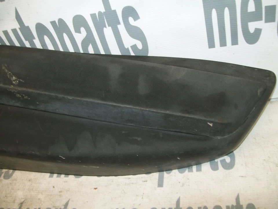 77-85 MERCEDES BENZ W123 OEM PASAJERO DERECHO TRASERO IMPACTO PARACHOQUES EXTREMO ALA DE GOMA Foto 2 de 4