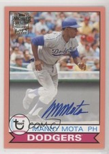 2017 Topps Archives Fan Favorite 1979 Peach 78/150 Manny Mota #FFA-MM Auto s7f