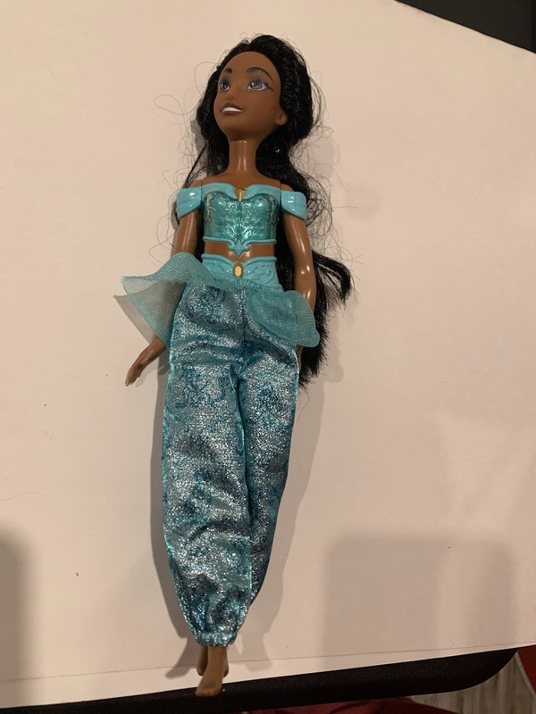 Disney Princess Royal Shimmer Jasmine Fashion Doll Fully Clothed