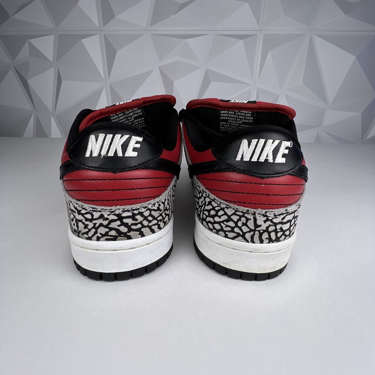 Size 10.5 - Nike SB Dunk Low Premium x Supreme Red Cement Size 10.5 - Nike SB Dunk Low Premium x Supreme Red Cement