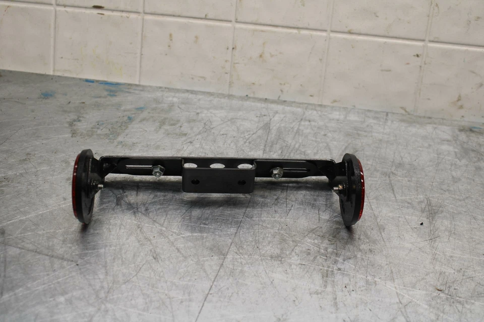 10-13 KAWASAKI Z1000 FENDER ELIMINATOR LICENSE PLATE BRACKET BB421 - Image 3 of 4