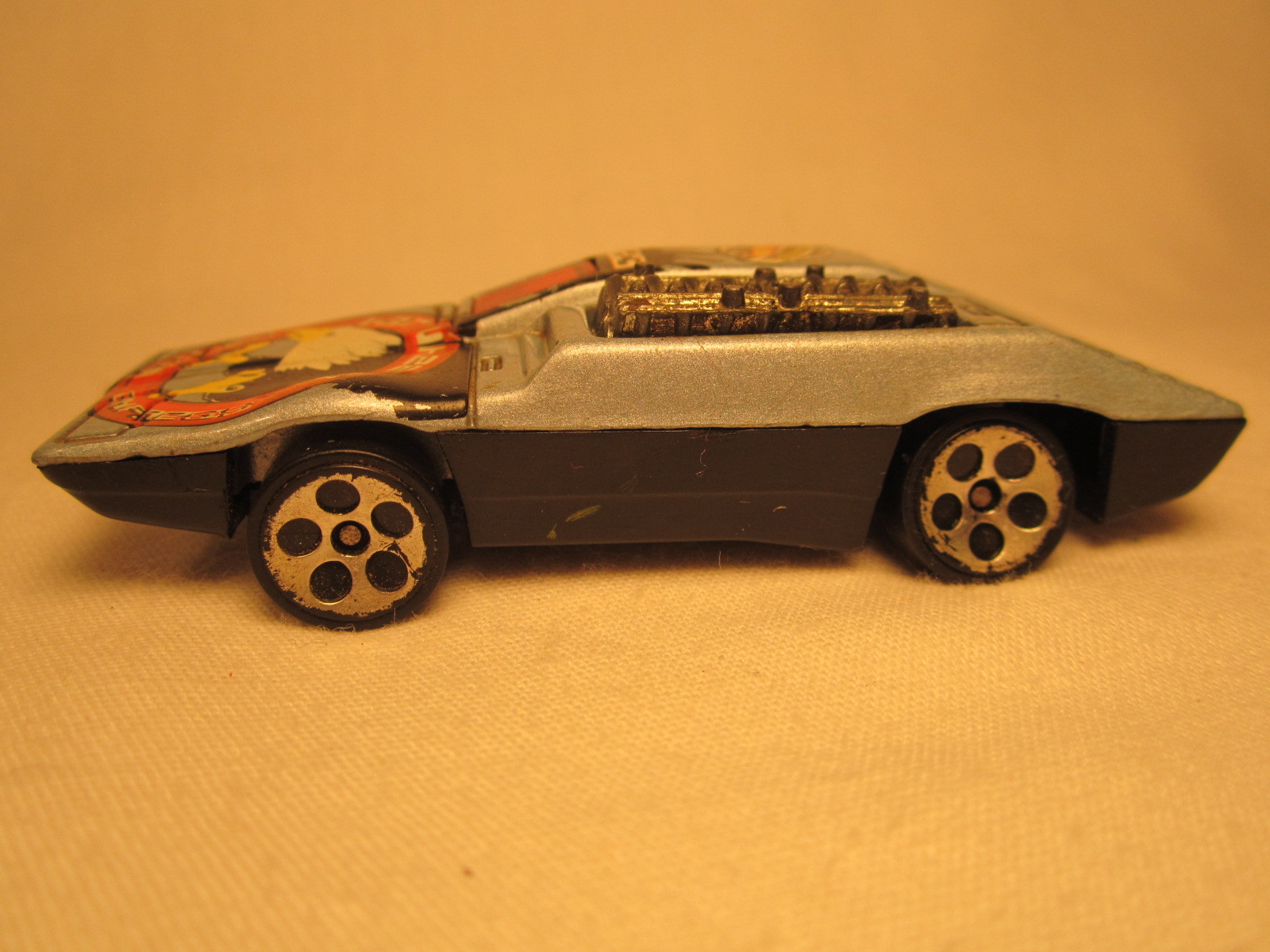 Picture 2 of 4