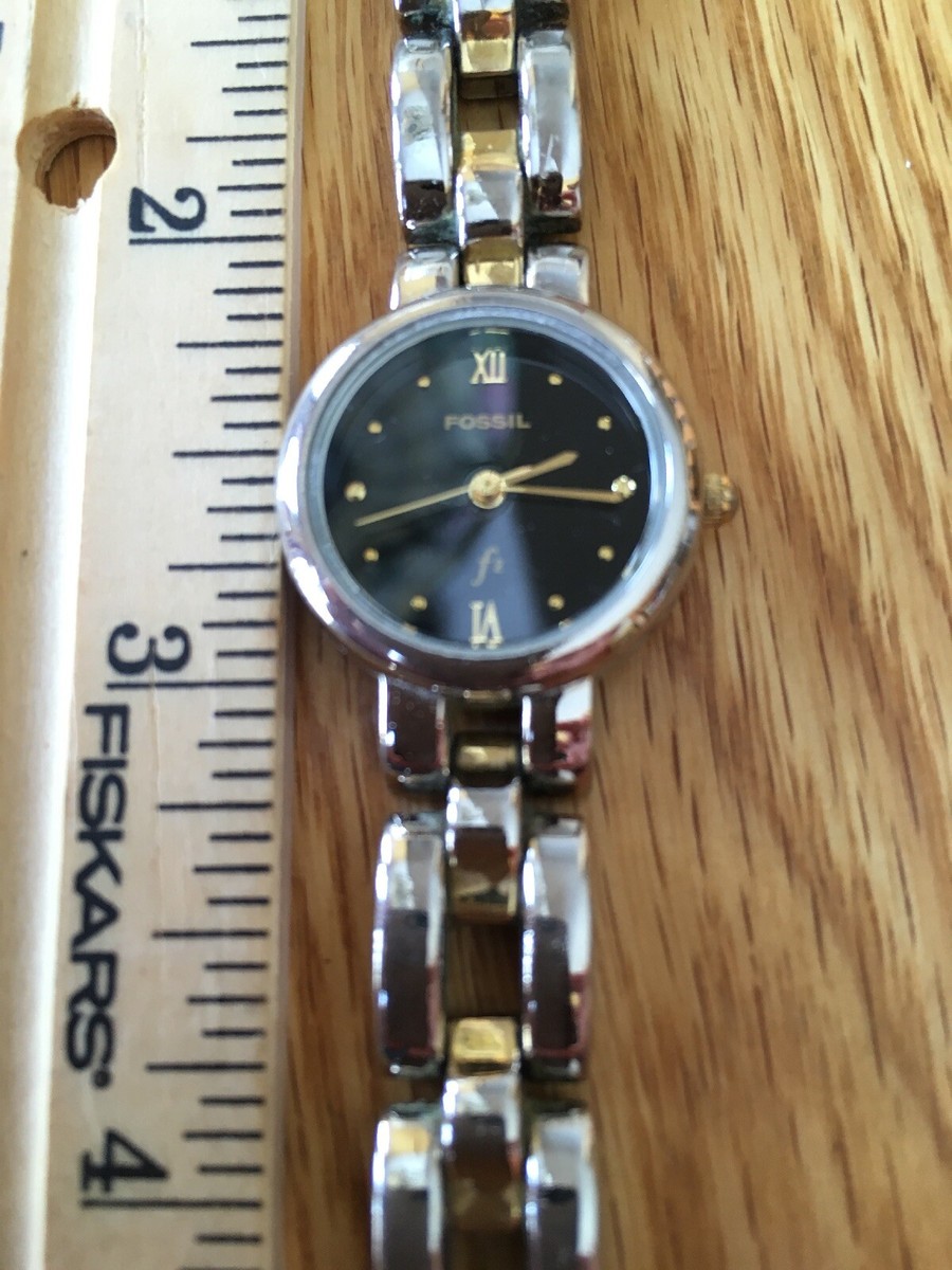 Vintage Fossil Watch Ladies 6” works but will need new  display picture 1