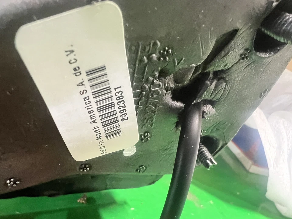 Espejo retrovisor eléctrico cromado 20923831 Chevy HHR Wagon 2006-11 OEM GM Foto 3 de 4