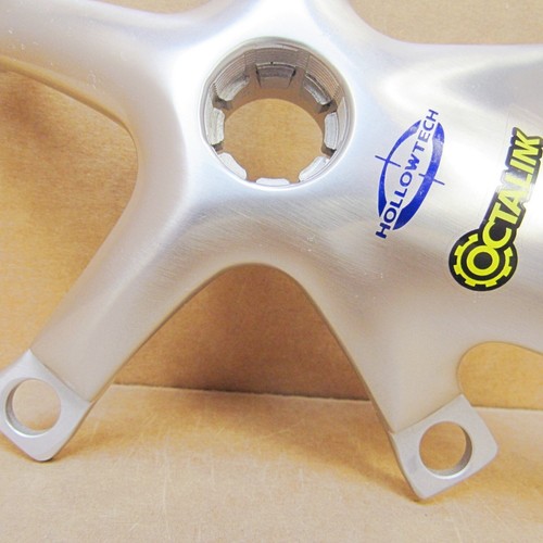 New-Old-Stock Shimano 105 Double Crankarm Set (Model FC-5501...172.5 mm)...Demo - Picture 12 of 18