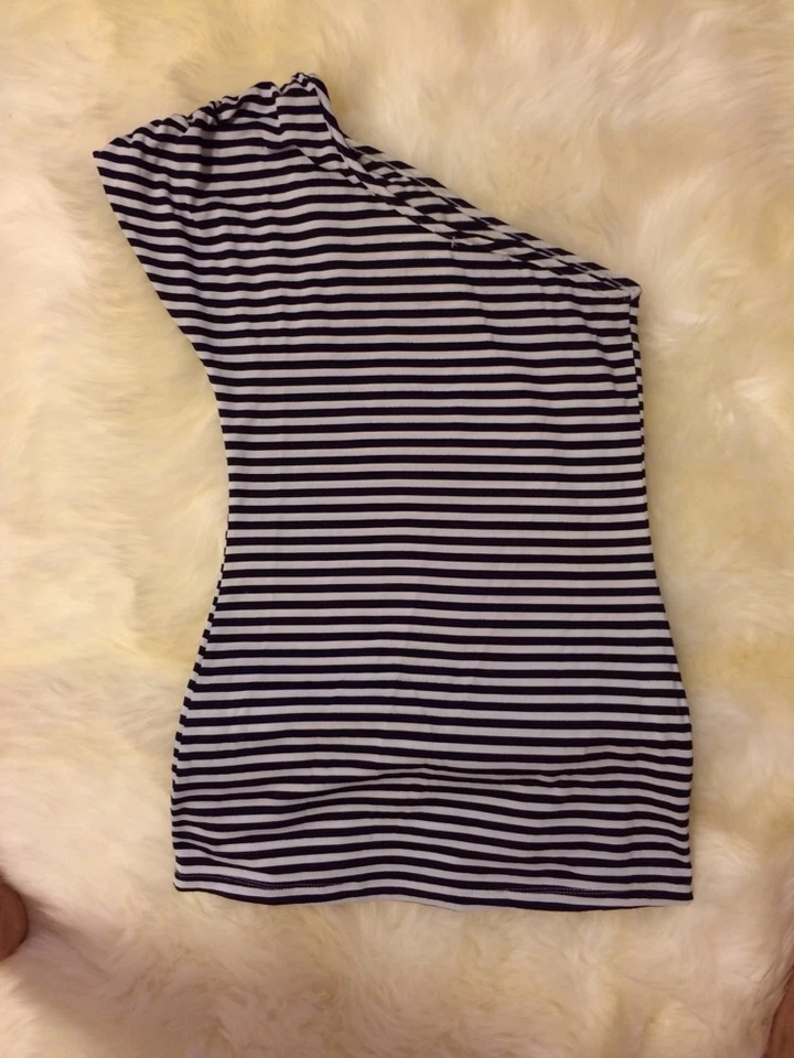 Lucca Couture 蓝色和白色条纹露肩衬衫 T 恤背心 Xs — 第 3/3 张图片