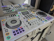 Pioneer DJ XDJ-XZ Professional All-in-One DJ System - White with Original Box