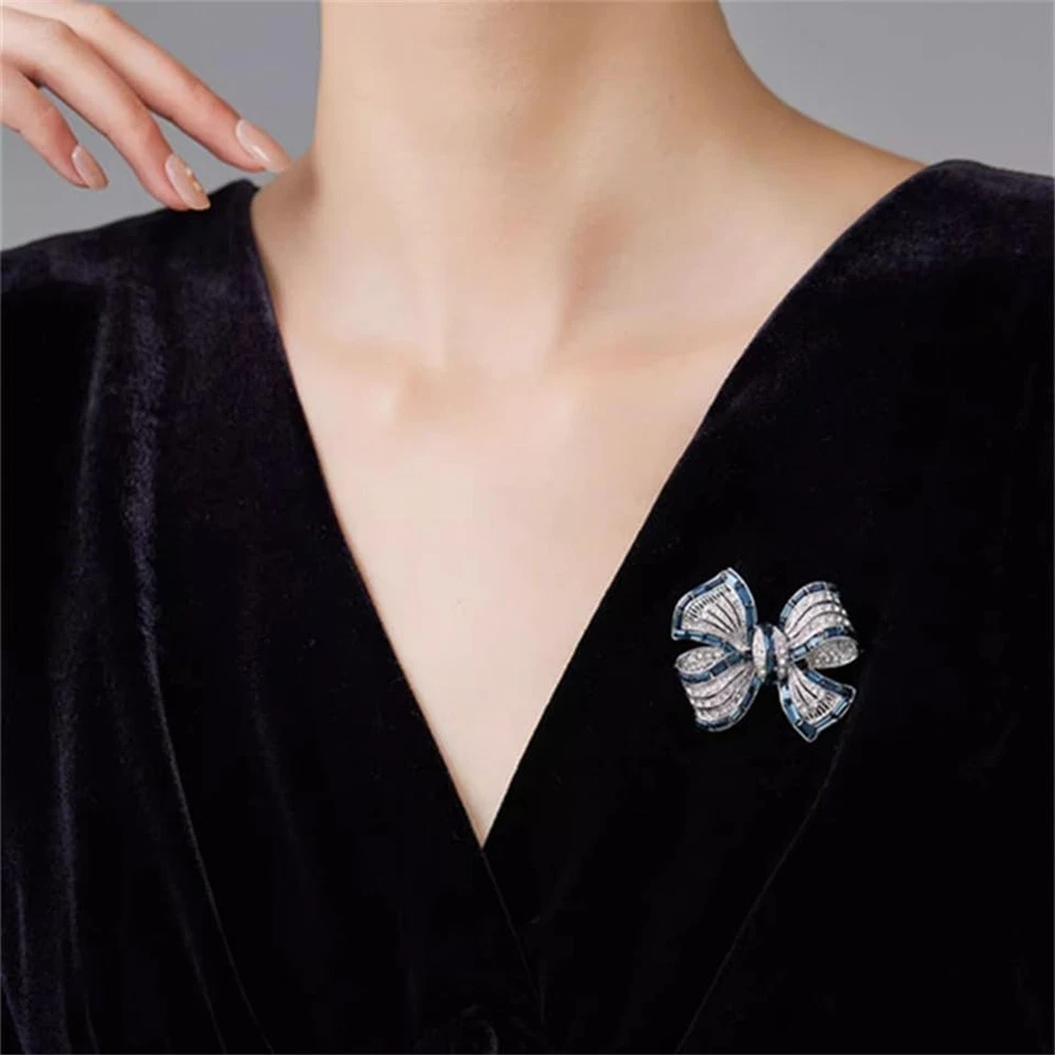 Rhinestone Bow Brooch Pin - Vintage Blue Crystal Lapel Accessory for Women - Image 3 of 4