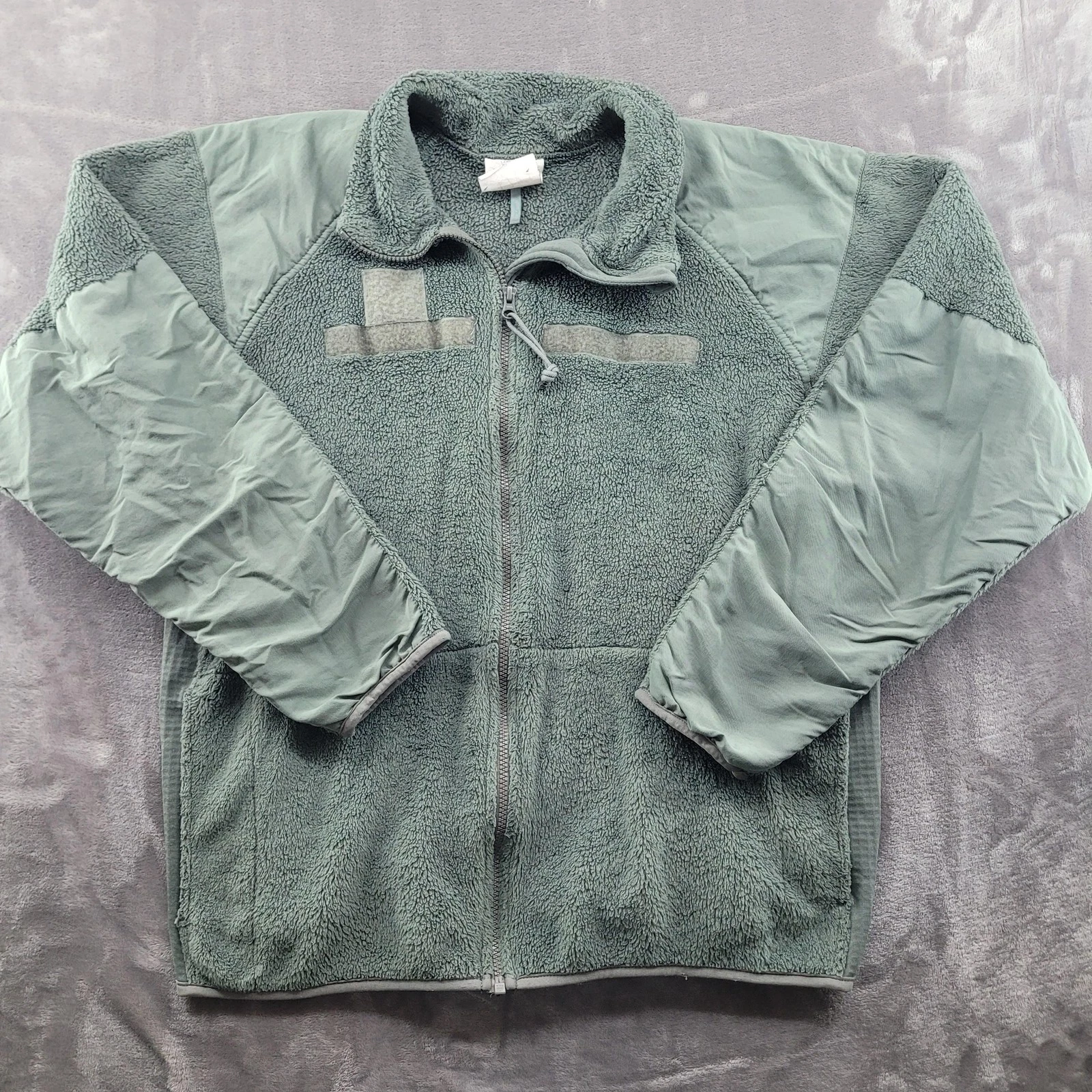 US Army Jacket Mens L Green Fleece Cold Weather GEN III ECWCS Tactical
Opens in a new window or tab