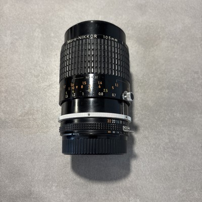Nikon Micro-Nikkor AiS Lens 105mm 1:2.8