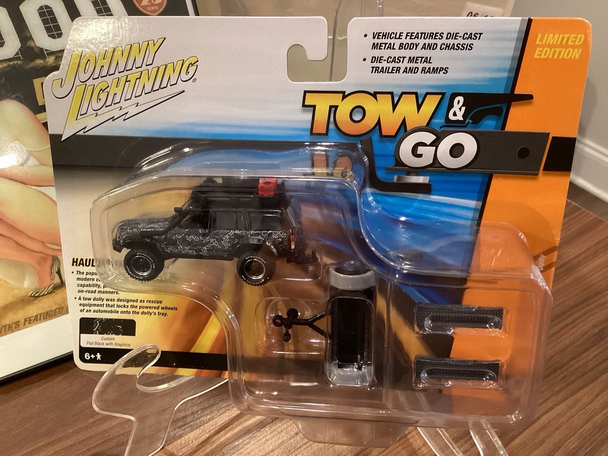 Johnny Lightning Tow & Go Jeep Cherokee XJ with Tow Dolly | eBay