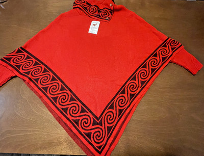 RED RUANA-STYLE ALPACA PONCHO SWEATER W/ SLEEVES HANDMADE ECUADOR IMPORT - SMALL