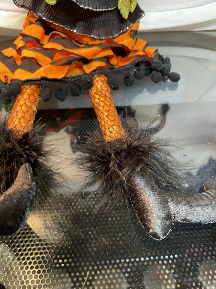 Figura de Halloween Karen Didion Sentada Caramelo Maíz Bruja 25 Pulgadas Multicolor Foto 4 de 4