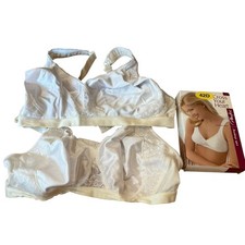 2 PLAYTEX Cross your Heart White Soft Cup Bra WIREFREE 4175 Original Box VTG