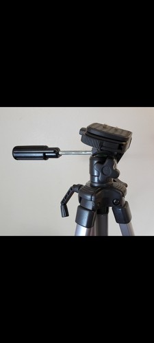 Ambico 54inch Tripod Lifetime Warranty. Quick-Release Camera Mount - Picture 6 of 9