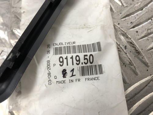 Oem Peugeot Citroen 9119.50 Interior Handle Surround Frame 9751827877 - Picture 5 of 5