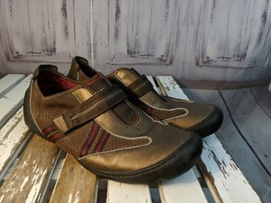 clarks brown flats