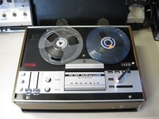 REGISTRATORE A BOBINE GRUNDIG  PORTATILE TK147 HIFI STEREO (non funzionante)
