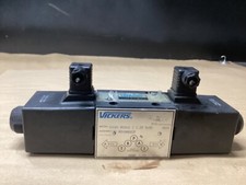 VICKERS Valve DG4S4 0131C U H 60 S495 #125G81PR7