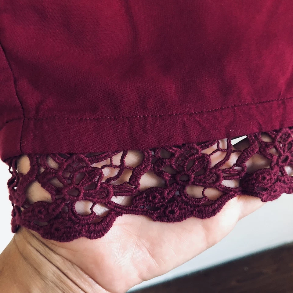 Shorts feminino Express cintura alta cranberry malha crochê bainha de renda bolsos XS  - Imagem 3 de 4