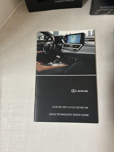 2022 LEXUS RX350 RX350L Owners Manual Set And Navigation Guide With Case - Foto 6 di 8