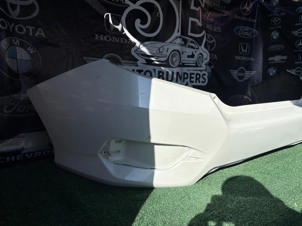 Cubierta de parachoques trasero Honda Accord 2013-2015 sedán OEM 04715-T2A-A90ZZ Foto 2 de 4