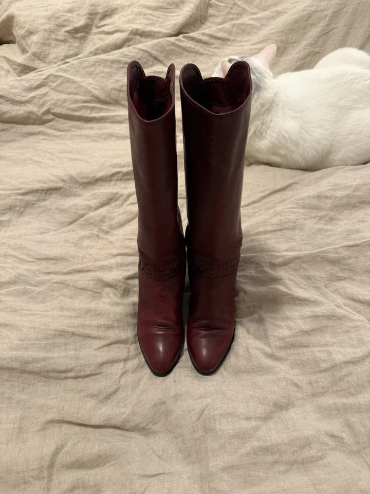 Rare Vintage Women’s Etienne Aigner Oxblood Mid-Calf Boots, Size W 5.5 - Image 3 of 4
