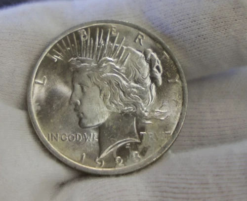 1923 US Peace Silver Dollar $1 Nice Unc.