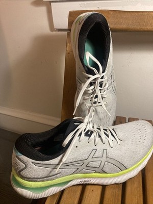 Men's Asics Gel Nimbus 24 size 12 Gray Sneakers Running Exercise Shoes Basketbal